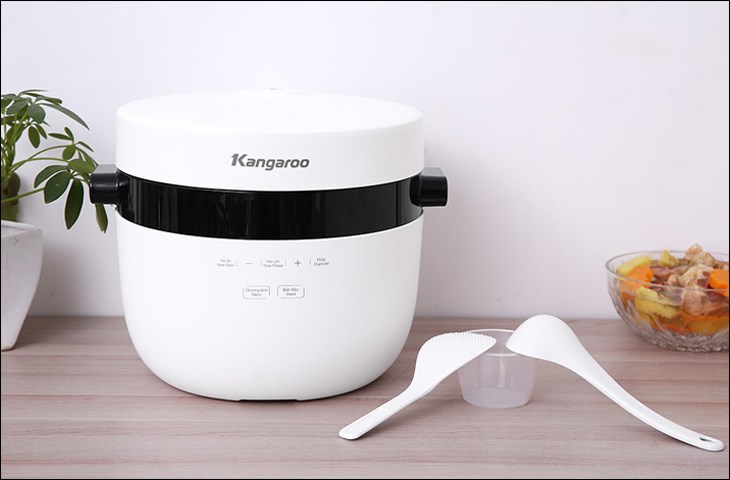 Nồi cơm điện tử Kangaroo 1.8 lít KG18DR9 được trang bị 9 chức năng cài đặt sẵn hỗ trợ thực hiện đa dạng món ăn