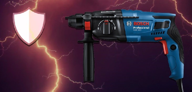 Máy khoan búa điện Bosch GBH 220 có công suất hoạt động mạnh mẽ, lên đến 720W