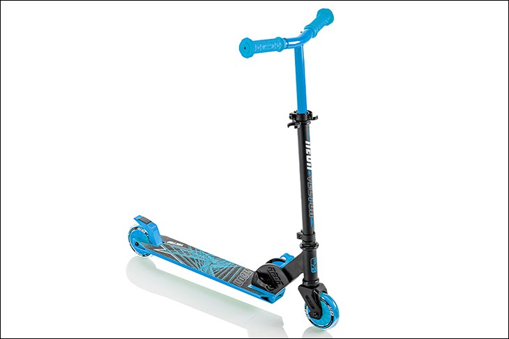 Xe Scooter Neon Vector Yvolution NT05B2 sở hữu khung thép cứng cáp, bền bỉ