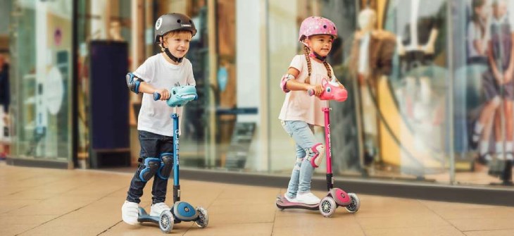 Xe scooter điện có khả năng chạy không cần dùng sức để đẩy