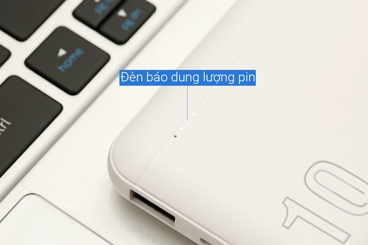 Pin sạc dự phòng 10W Polymer 10000mAh có đèn LED báo dung lượng pin