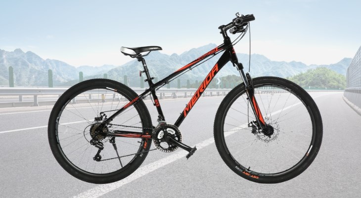 Xe đạp địa hình MTB Merida Warrior 300Ds 26 inch Size XS sở hữu nhiều linh kiện chất lượng cao, đáp ứng tốt nhu cầu chinh phục địa hình của người dùng