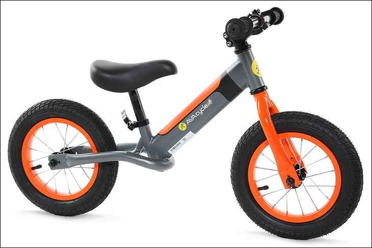 Xe Thăng Bằng Trẻ Em AVACycle COMET 1208 12 Inch thích hợp với các bé từ 2 - 4 tuổi