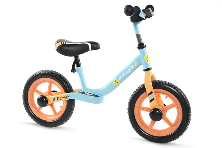 Xe Thăng Bằng Trẻ Em AVACycle Star 1202 12 Inch sở hữu thiết kế năng động, tươi tắn