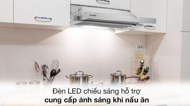 Máy hút mùi âm tủ Bosch DFT63AC50 trang bị đèn LED chiếu sáng, giúp bạn dễ dàng quan sát khu vực bếp nấu