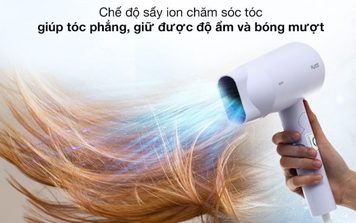 Máy sấy tóc 1800W Flyco FH6277VN có tính năng sấy ion hiện đại