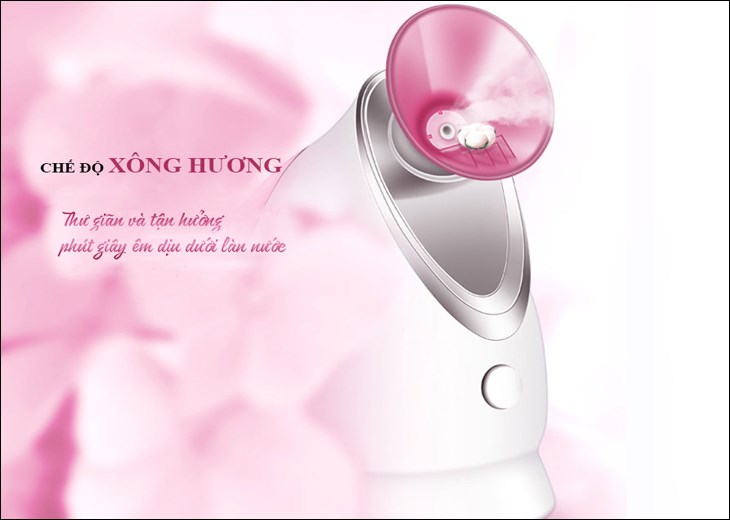 Máy xông hơi mặt nano nóng K.SKIN KD2331A trang bị thêm khe cắm thẻ thơm mang đến cho bạn sự thư giãn tối đa