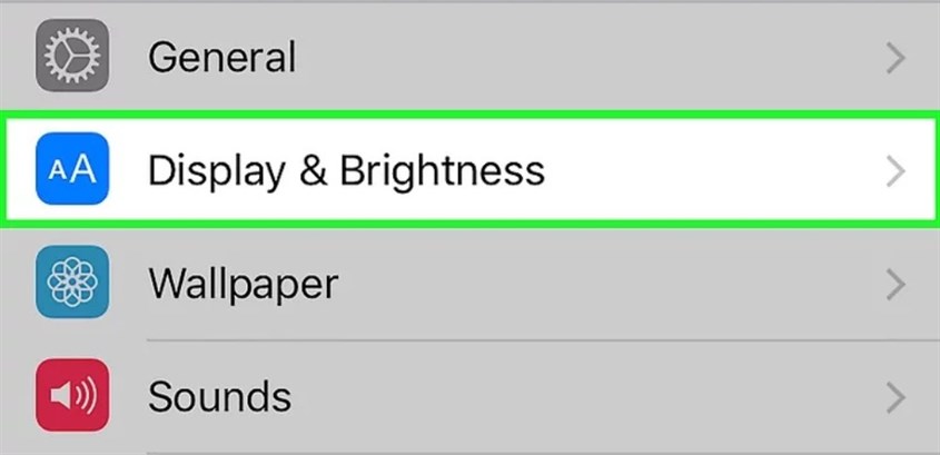 Sau đó, bạn kéo xuống và chọn mục Display & Brightness