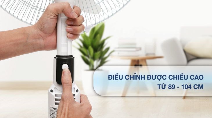 Quạt sạc điện Kangaroo KG738 có thể điều chỉnh chiều cao linh hoạt với nhiều không gian gia đình