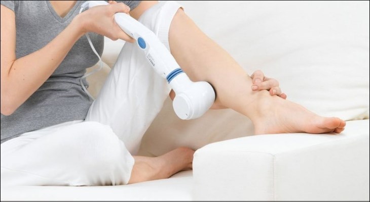 Sử dụng máy massage cầm tay đúng cách sẽ giúp người dùng được thư giãn tốt hơn