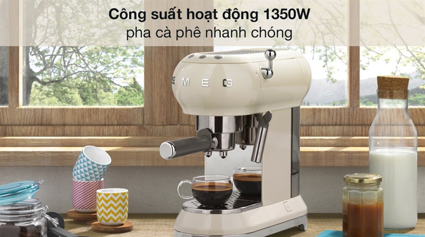 Vệ sinh chi tiết các bộ phận của máy pha cà phê giúp đảm bảo chất lượng và hương vị của ly cà phê