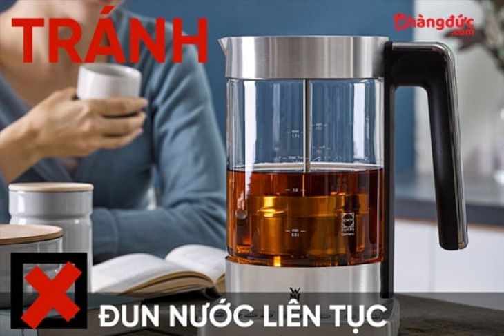 Bạn nên tránh đun nước liên tục nhiều lần để tránh việc không kích hoạt được nút đun nước