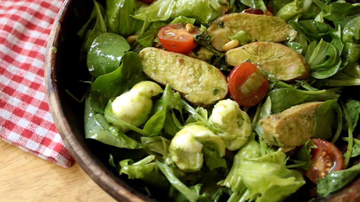 3 cách làm salad pesto