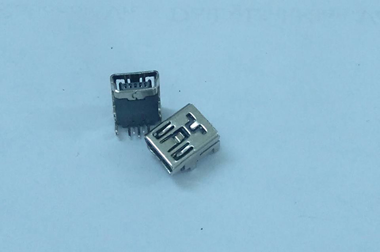 Thay cổng sạc micro USB