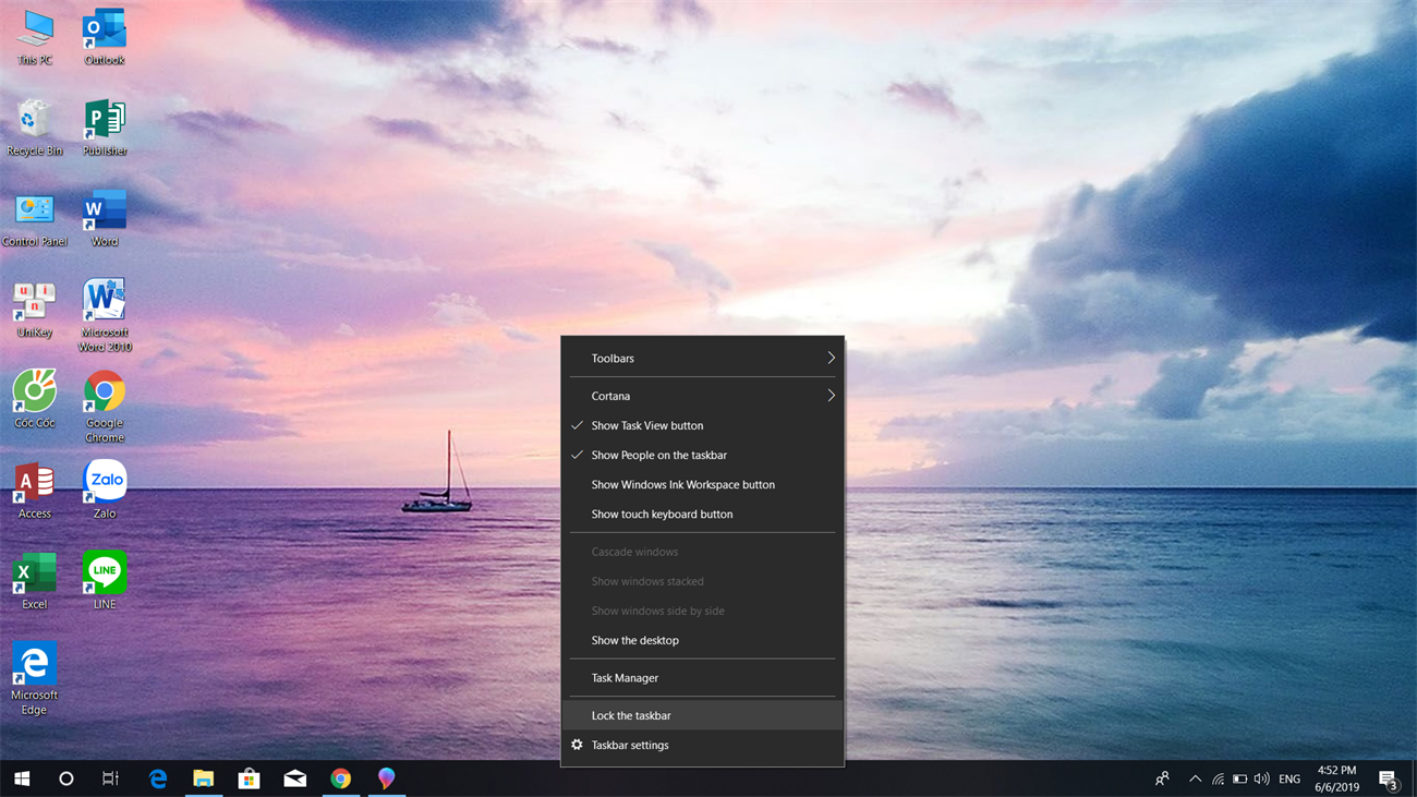 bỏ dấu Check tại dòng Lock the taskbar