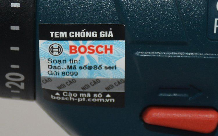 Trên mỗi sản phẩm chính hãng của Bosch 100% đều có tem chống hàng giả giúp cho khách hàng xác định đúng sản phẩm chính hãng của Bosch phân phối