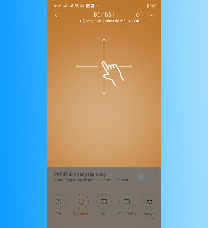 Bạn vuốt tay trên màn hình để dễ dàng điều chỉnh cường độ sáng, nhiệt độ màu trên đèn bàn Xiaomi