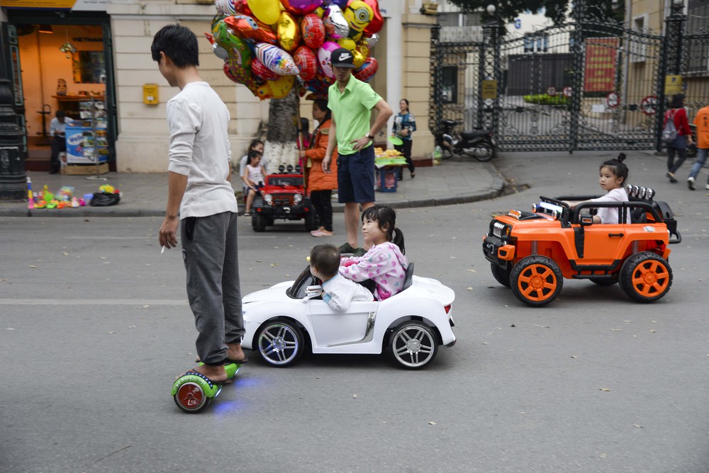 Bé trai và bé gái có sở thích khác nhau