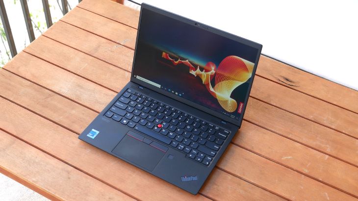 Laptop Lenovo luôn được đánh giá cao về thiết kế và trải nghiệm người dùng