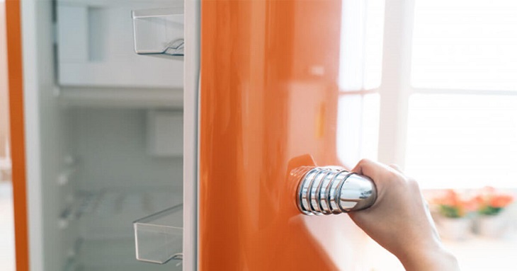 Đèn tủ lạnh không sáng có thể là do nguồn điện