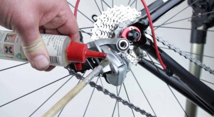 Vệ sinh Derailleur trước, sau