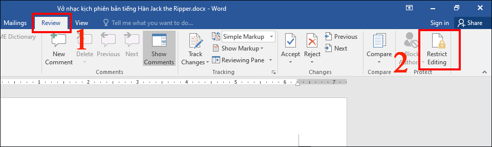 Nhấn vào mục Review và chọn Restrict Editing.