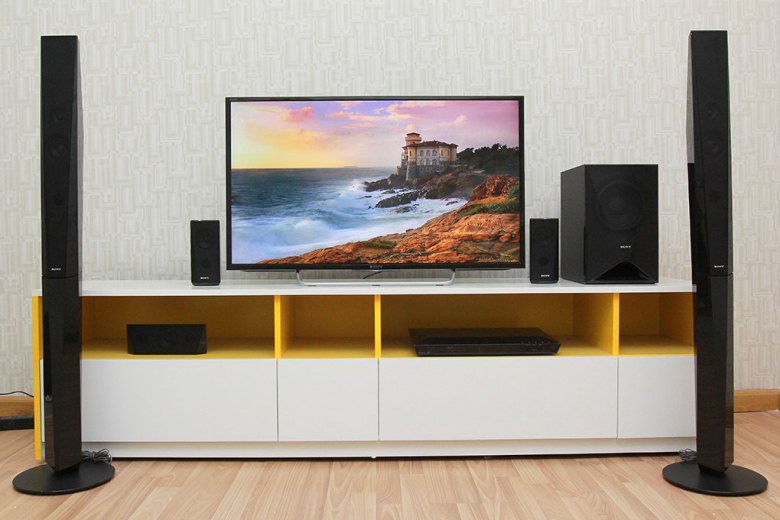 Dàn âm thanh Sony BDV-E4100 thỏa mãn đam mê ca hát của bạn