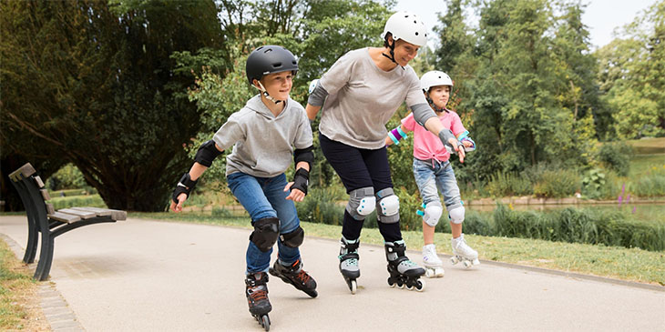 Cách bước đi trên giày patin 