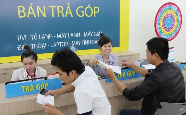 Đối tượng nào nên mua điện thoại trả góp?