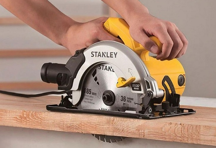 Máy cưa đĩa Stanley SC16-B1 1600W sử dụng lưỡi cưa dạng đĩa tròn