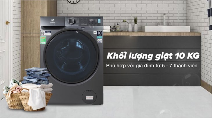 Máy giặt Electrolux UltimateCare 500 Inverter 10 kg EWF1024P5SB có tổng khối lượng giặt 10kg, đáp ứng nhu cầu giặt giũ của gia đình có 5 - 7 thành viên