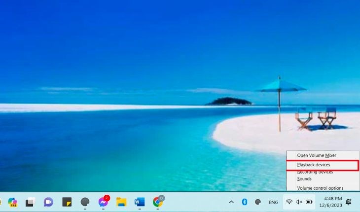 Bạn chọn Playback Devices trên bản điều khiển