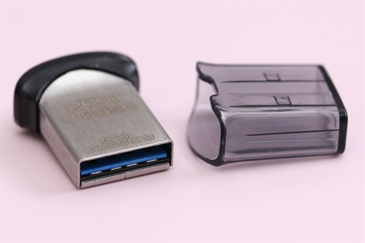 USB 3.0 16 GB Sandisk SDCZ43 Màu Bạc