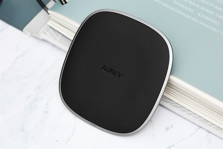 Đế sạc không dây Qi QC 3.0 10W AUKEY LC-C6 Màu Đen